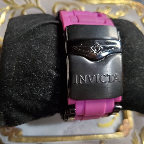 Invicta Sea Spider Purple Polyurethane Band - Picture 2 of 7